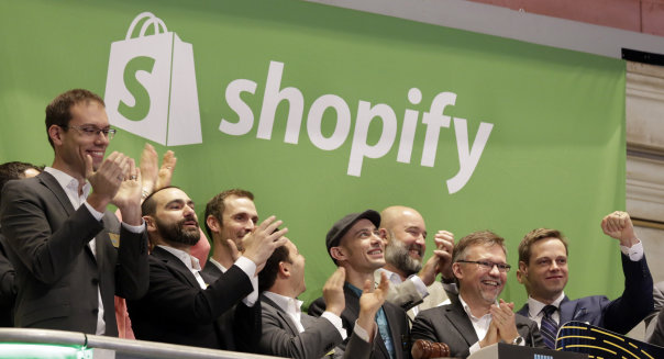 APTOPIX Financial Markets Wall Street Shopify IPO